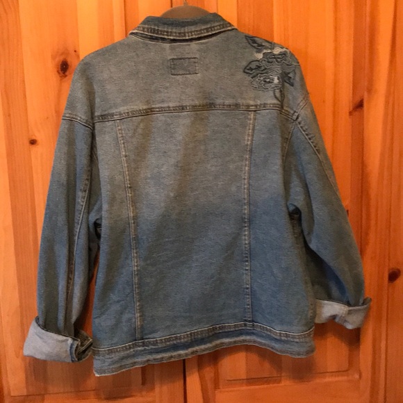 Oversized Jean Jacket - Picture 4 of 7